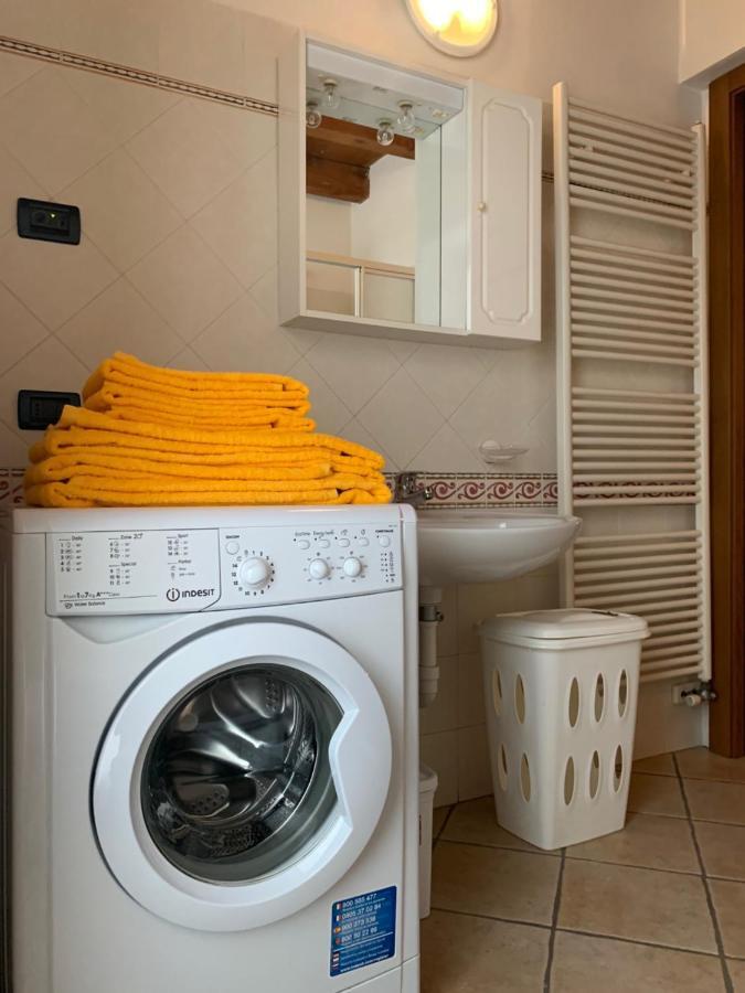 La Vineria House - Appartamento Yellow Dolce Bagian luar foto